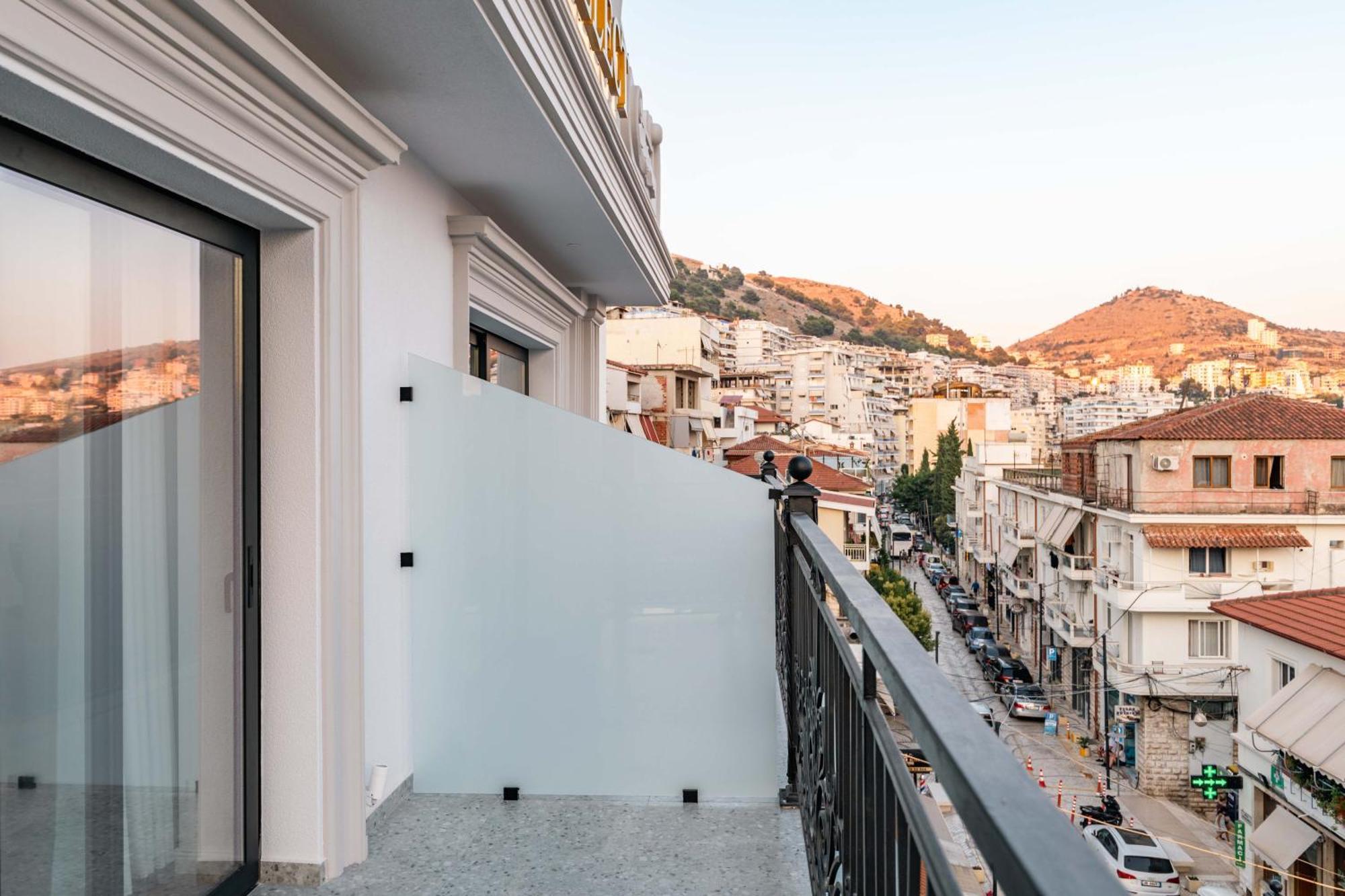 Mae Select Hotel Sarandë
