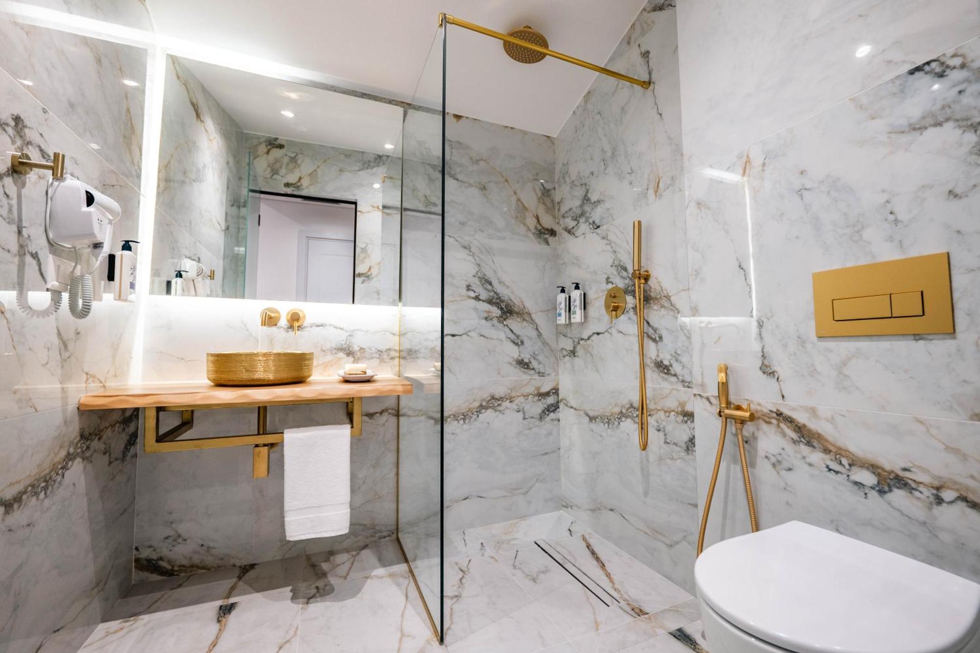 Mae Select 4* Sarandë