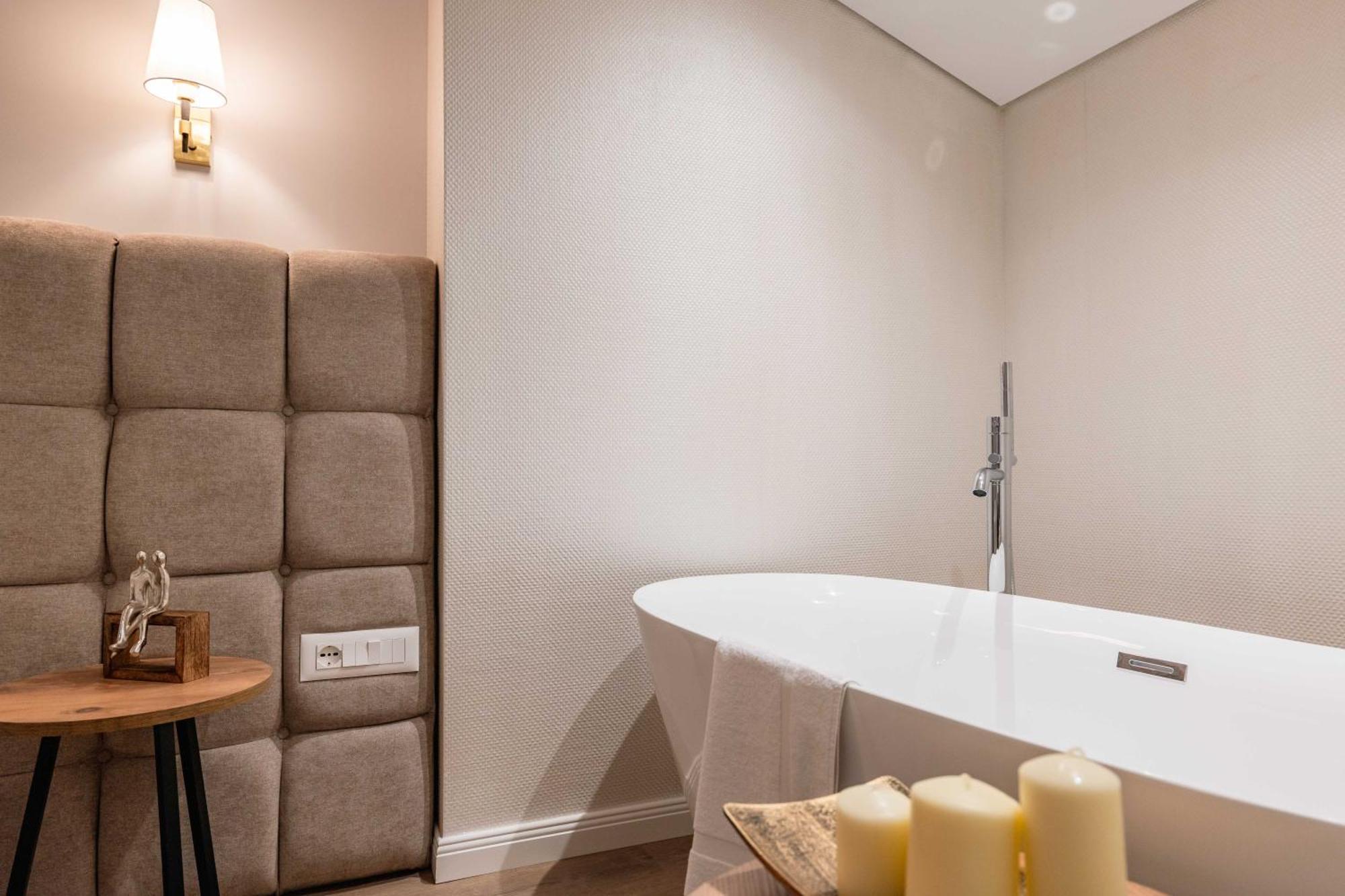 Mae Select Hotel Sarandë