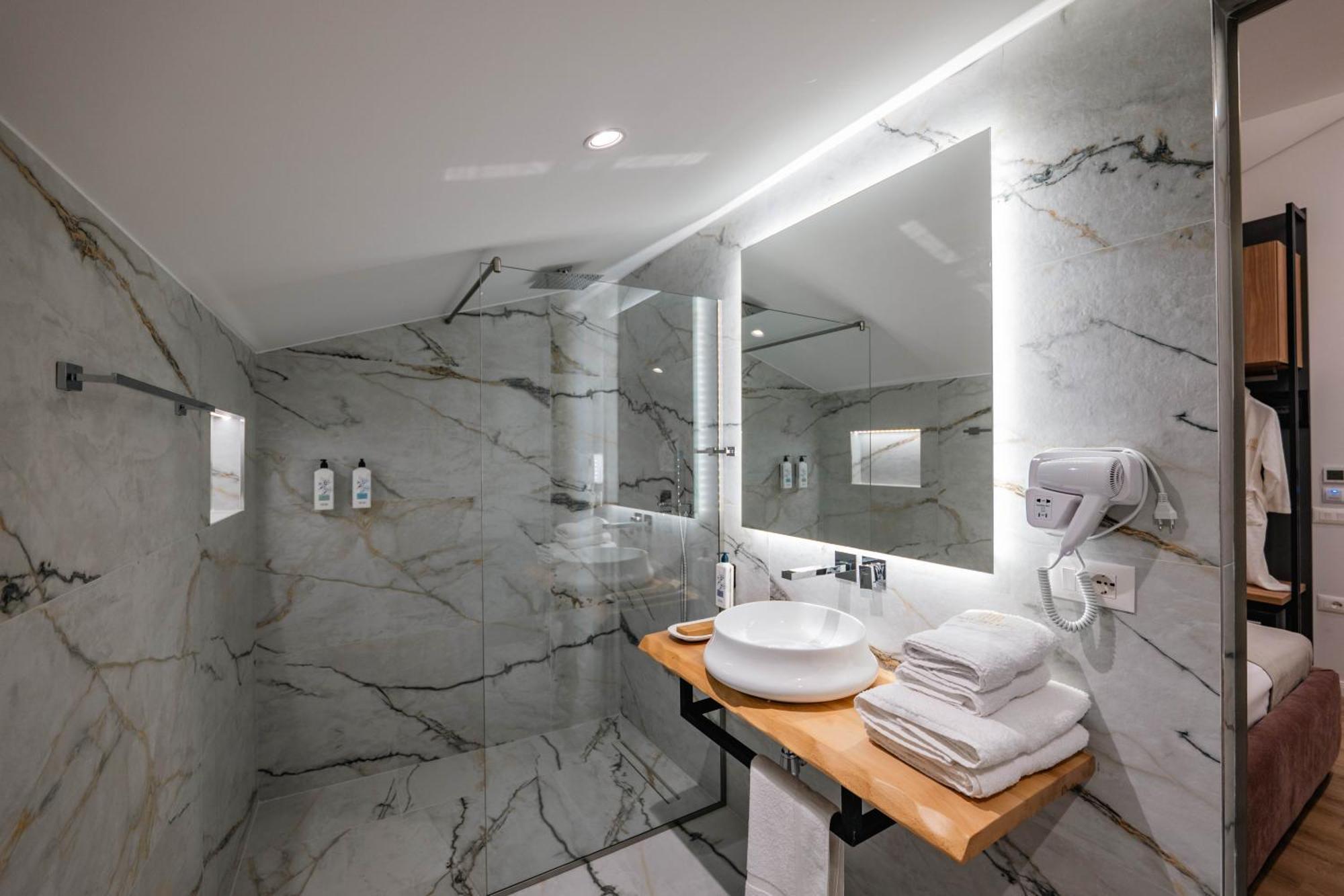 Mae Select Hotel