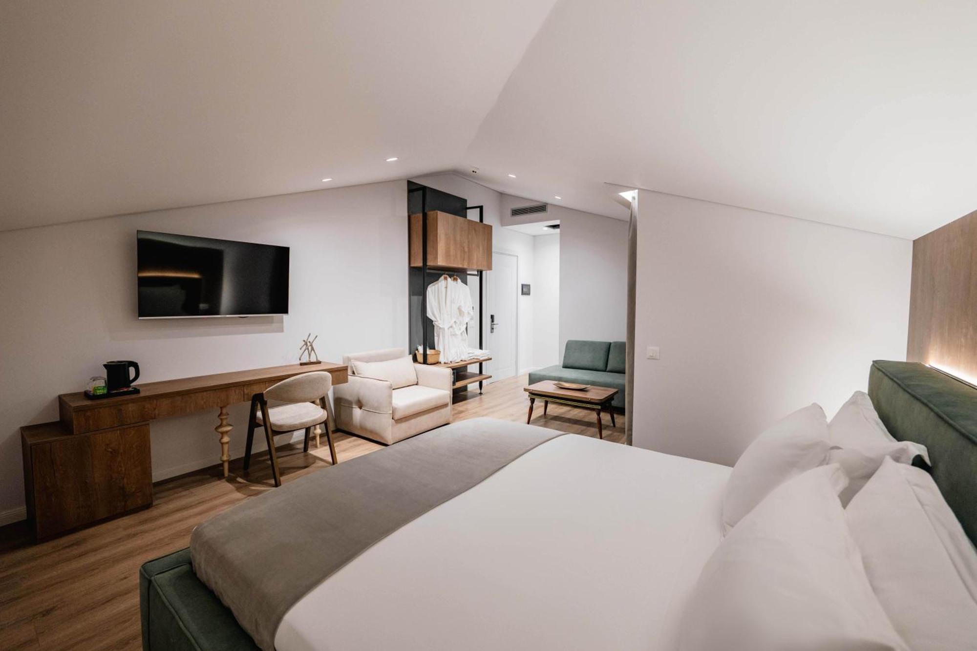 Mae Select Hotel Sarandë