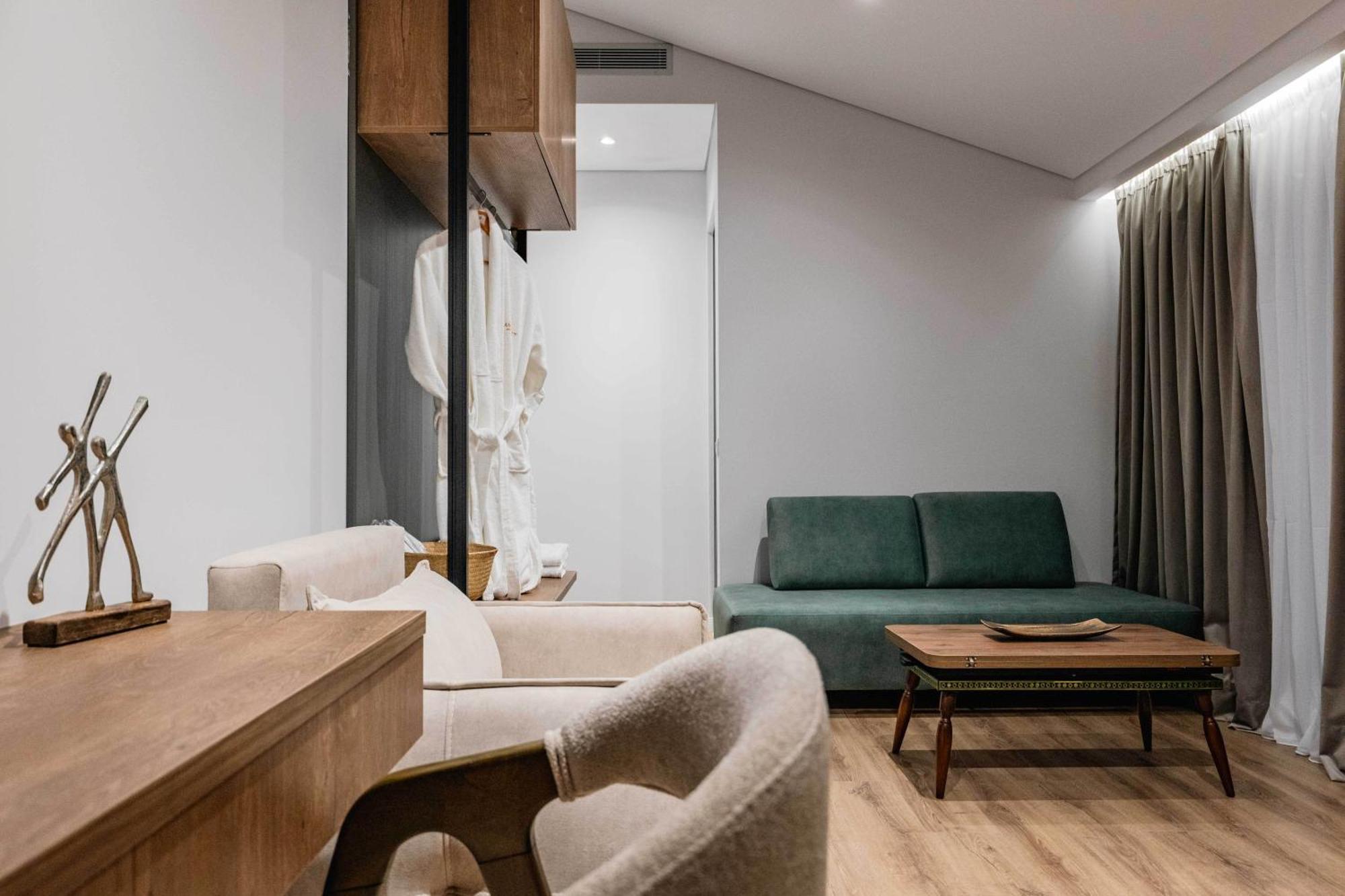 Mae Select Hotel