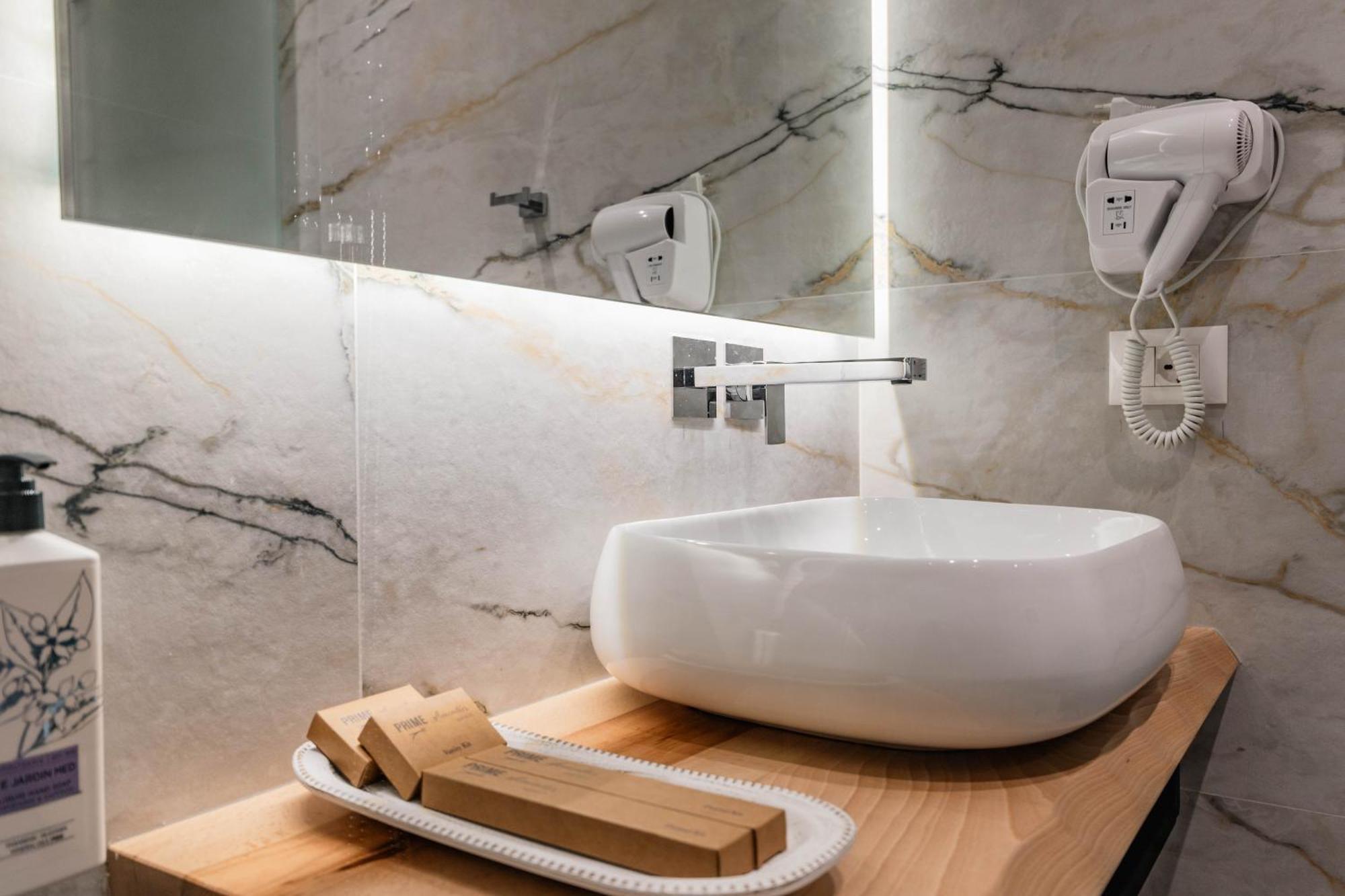 Mae Select Hotel Sarandë