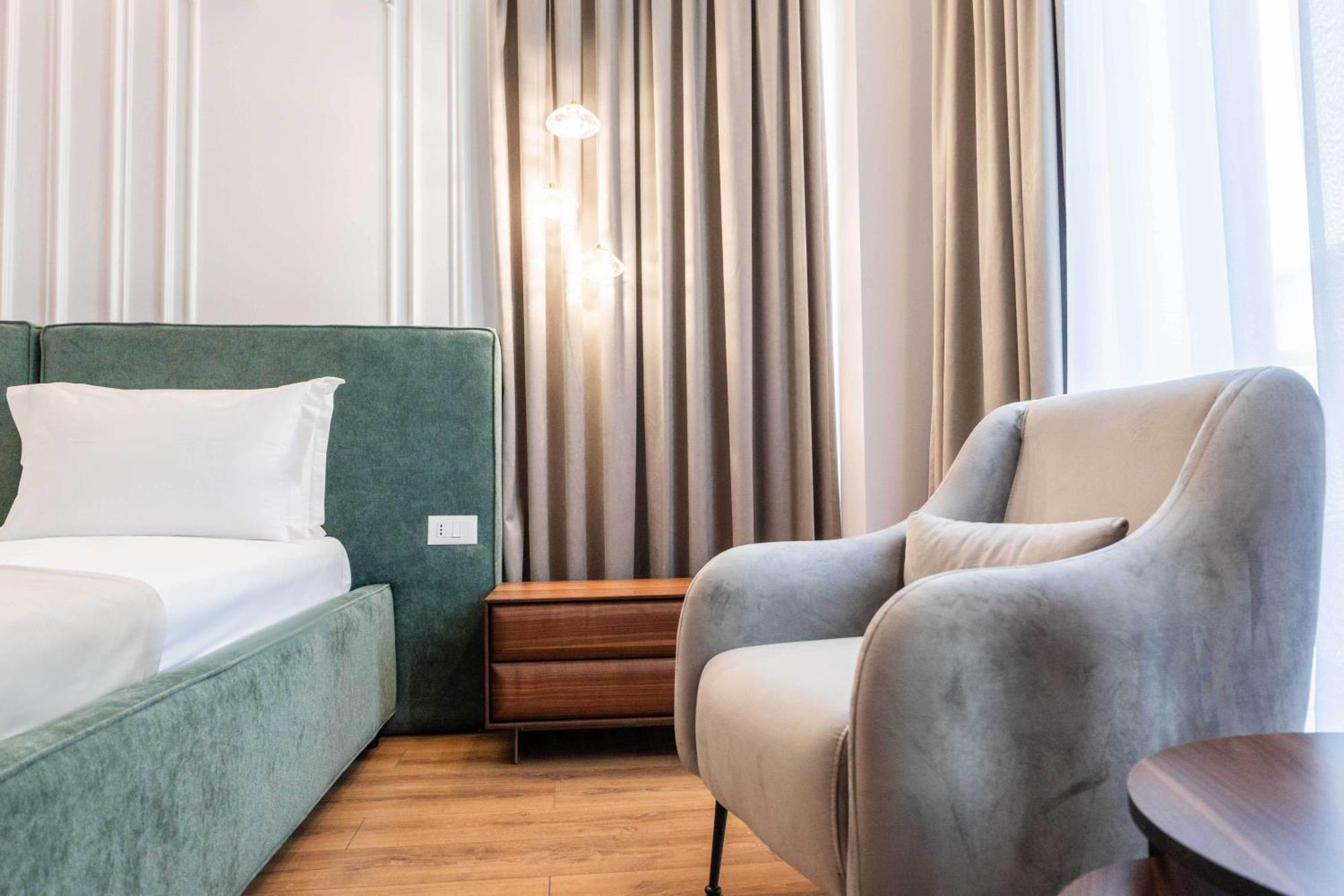 Mae Select Hotel